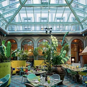 Hotell 25hours Piazza San Paolino, Florens