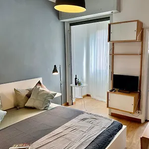 Cozy 3 Km Away From Duomo , Milan Italy